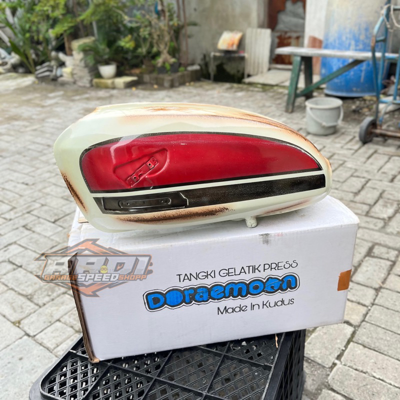 Tangki CB 100 Doraemon motif Merah dilan bladus