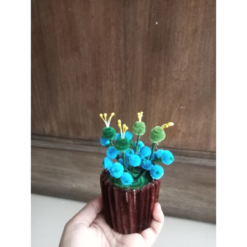 bunga kawat bulu / bunga dari kawat bulu / bunga hias kawat bulu / bunga hias kawat mercy / bunga hi