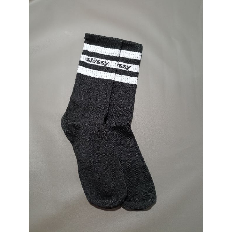 Kaos Kaki Motif Stussy