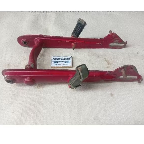 swing arm Honda C70 original Astrea prima cb 100