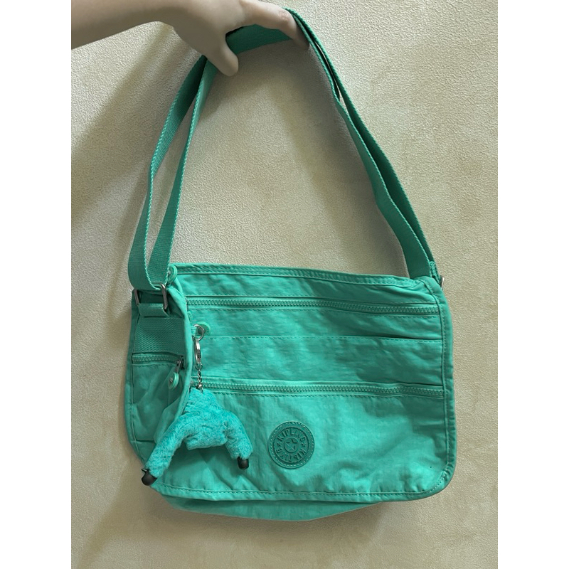 [preloved] tas kipling no ori - tas selempang - tas wanita selempang