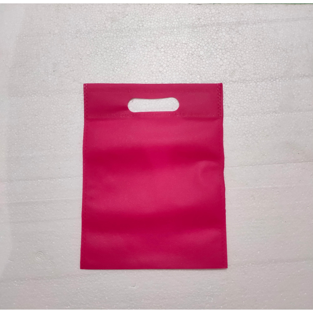 

Tas spunbond custom sablon / Tas oval 20x26 custom sablon / Tas plong 20x26 custom sablon / Tas sablon khitanan / tas sablon aqiqah / Tas sablon ulang tahun / tas oleh oleh umroh / tas oleh olah haji / tas sablon 7 bulanan / tas sablon 4 bulanan