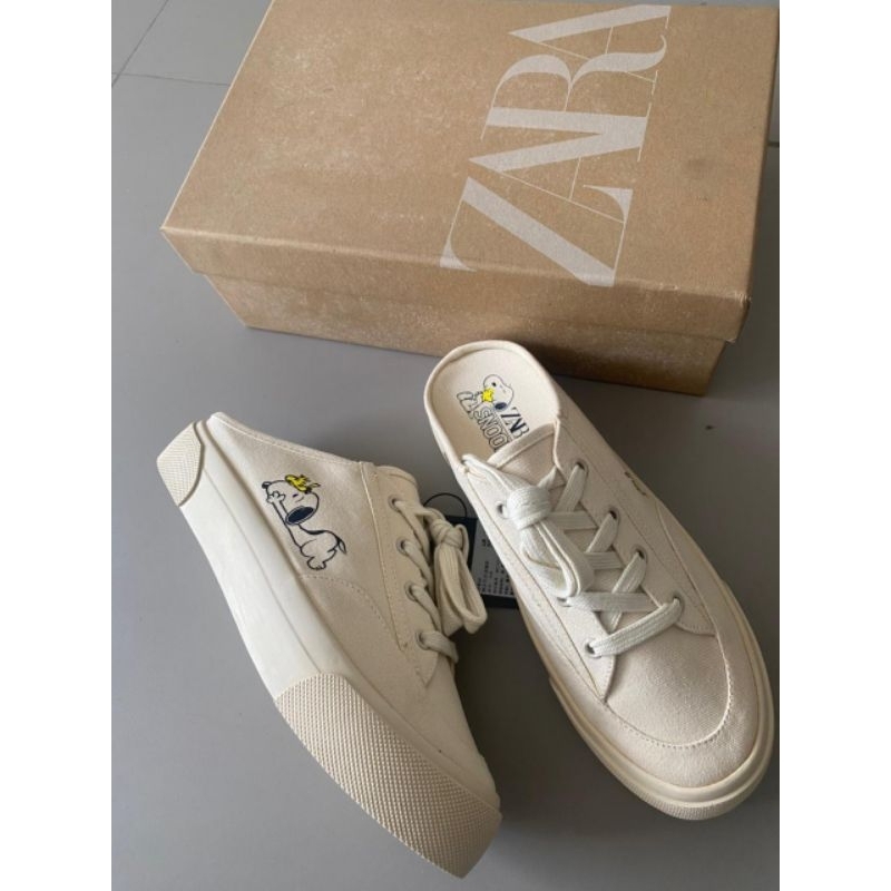 KIDLY LOVE -  Sepatu tali styles kece brand ZARA (ORIGINAL ) New , Dengan Warna Cream Friendly dan g