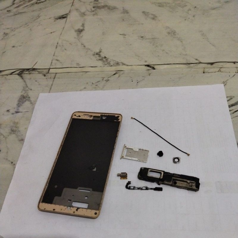 Sukucadang redmi 3 redmi 3s redmi 3x Tatakan lcd redmi 3 simtrai redmi 3 kabel antena redmi 3 flexib