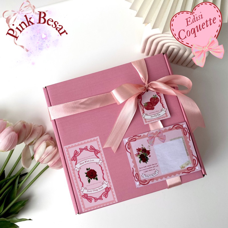 

Box Hampers Gift Box Kotak Kado Ulang Tahun Set Box Aesthetic Hadiah Bungkus Kado DIY Kardus Packing dengan Kartu Ucapan Birthday Wisuda Anniversary Valentine Graduation Hari Ibu Hari Guru Lebaran Wedding Ultah Premium Romantis Pink Lucu Cewek Coquette