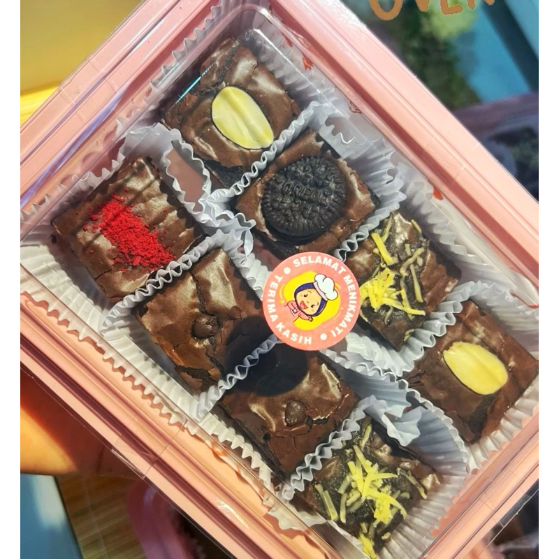 

PREMIUM Fudgy Brownies S