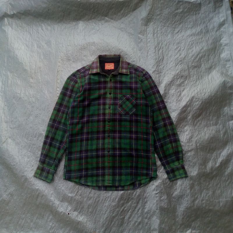 Kemeja flanel uniqlo ( second/bekas )