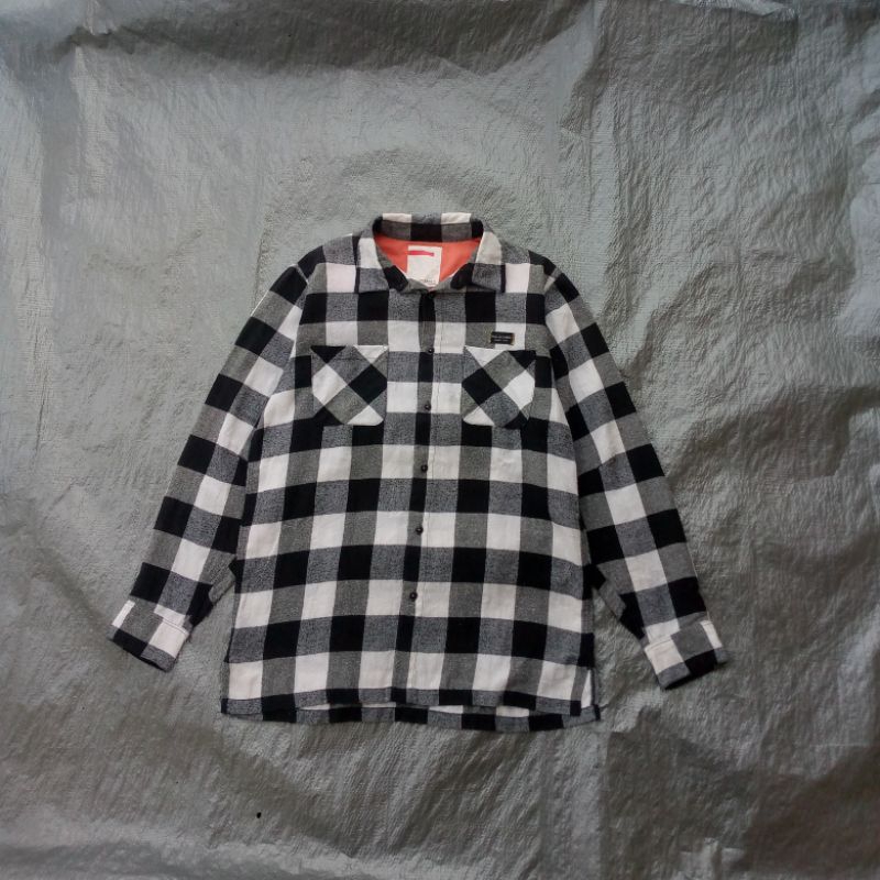 Kemeja flanel roial california ( second/bekas )
