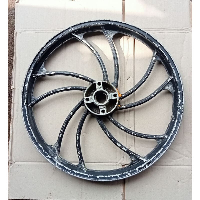 velg depan ceviro ring 17 untuk keluarga HONDA barang second copotan