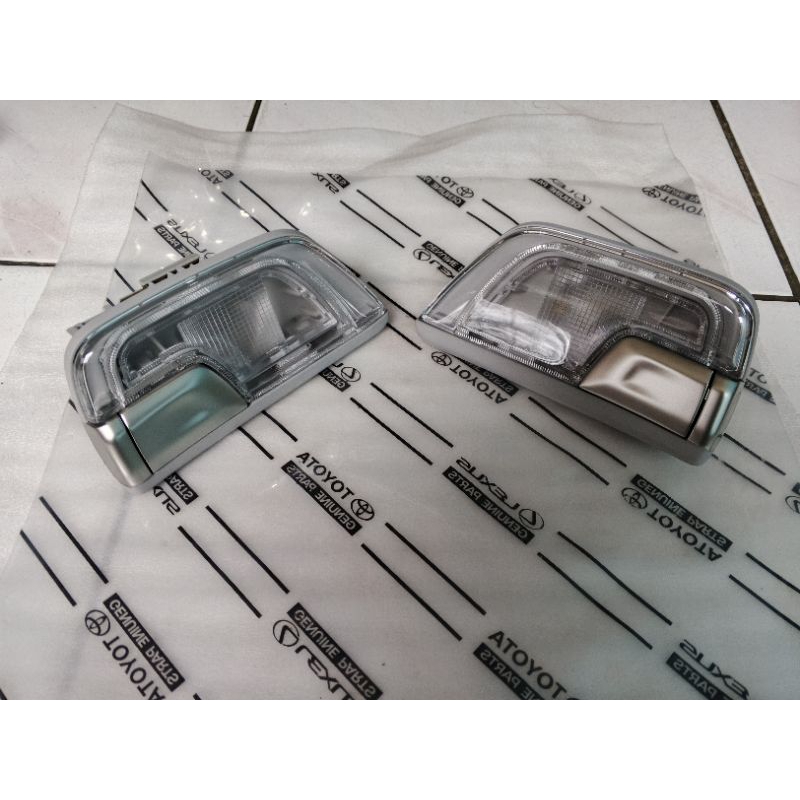 Lampu Plafon Tengah Innova Reborn Venturer Original