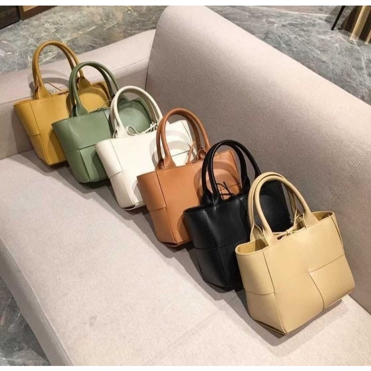 CIRATU - BV Arco Small Tote Bag - 22cm