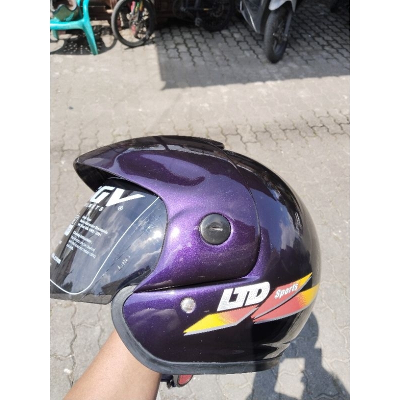 HELM LTD SPORTS BEKAS UNGU