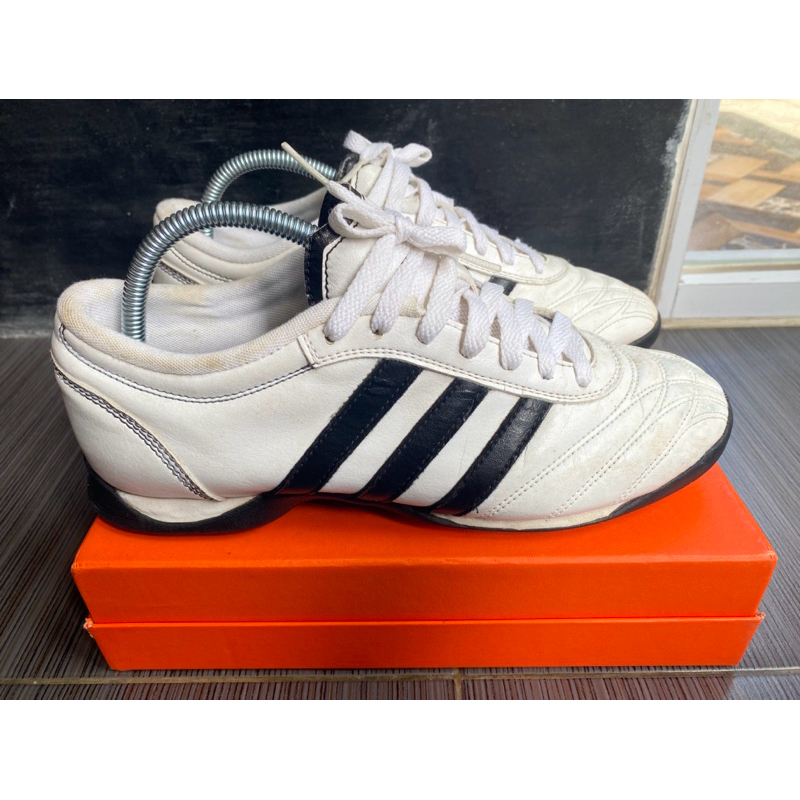 sepatu futsal minisoccer second bekas