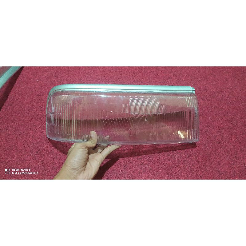 mika lampu depan futura kanan