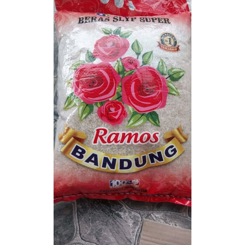 

Beras Slyp super Ramos bandung dijamin pulen 5 kg