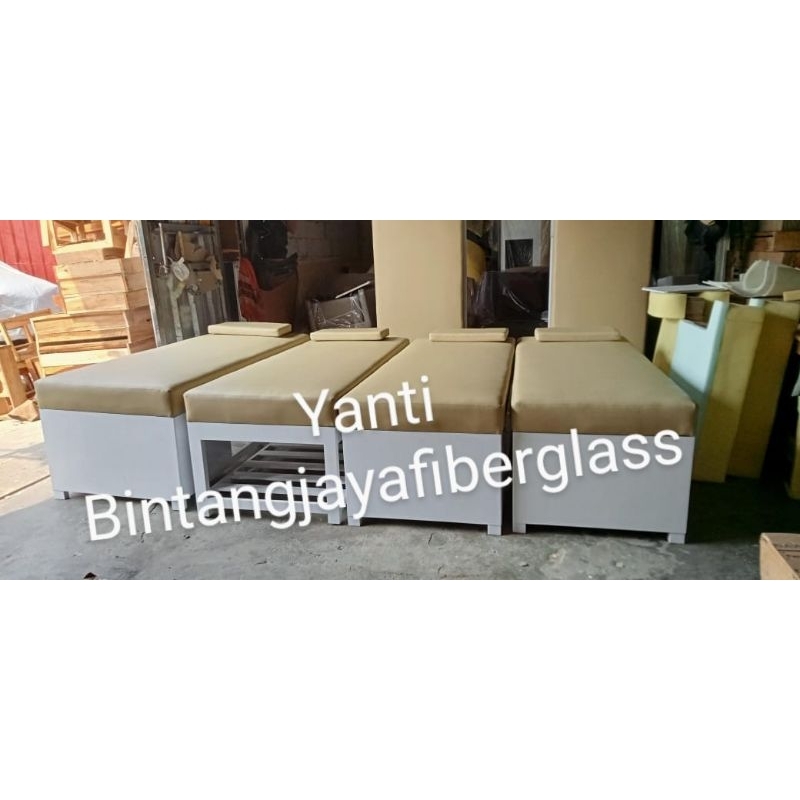 bed massage kayu jati,ranjang massage atau spa,bed facial