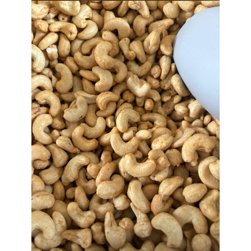

kacang Mede Original matang 1 Kg