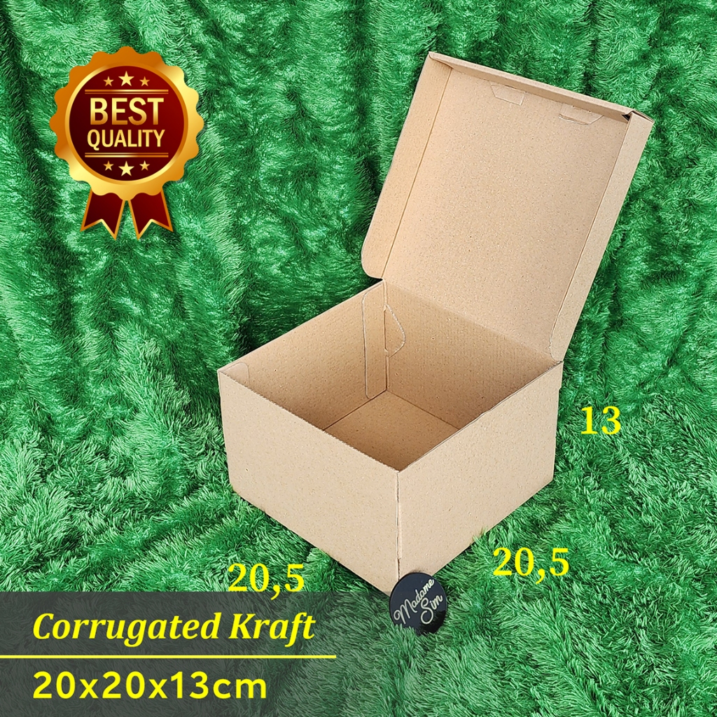 

KOTAK KUE - CAKE BOX 20x20x13 (ISI : 10 PCS)