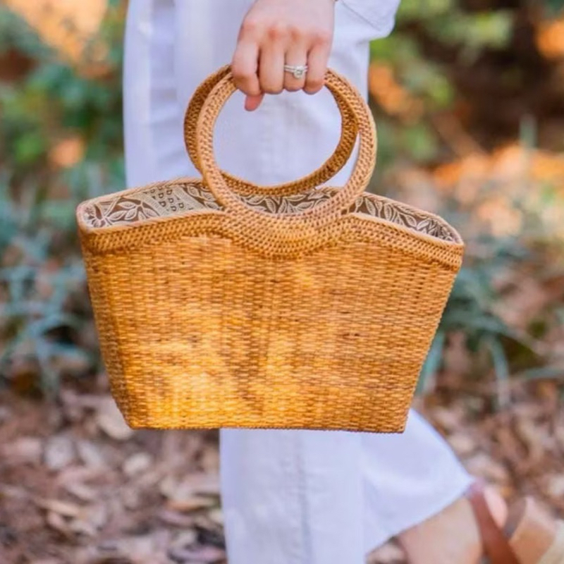 TAS ROTAN BALI | TAS ATE | TAS JINJING | TAS WANITA | TAS PESTA | TAS UNIK | HANDBAG | TOP HANDLE BA