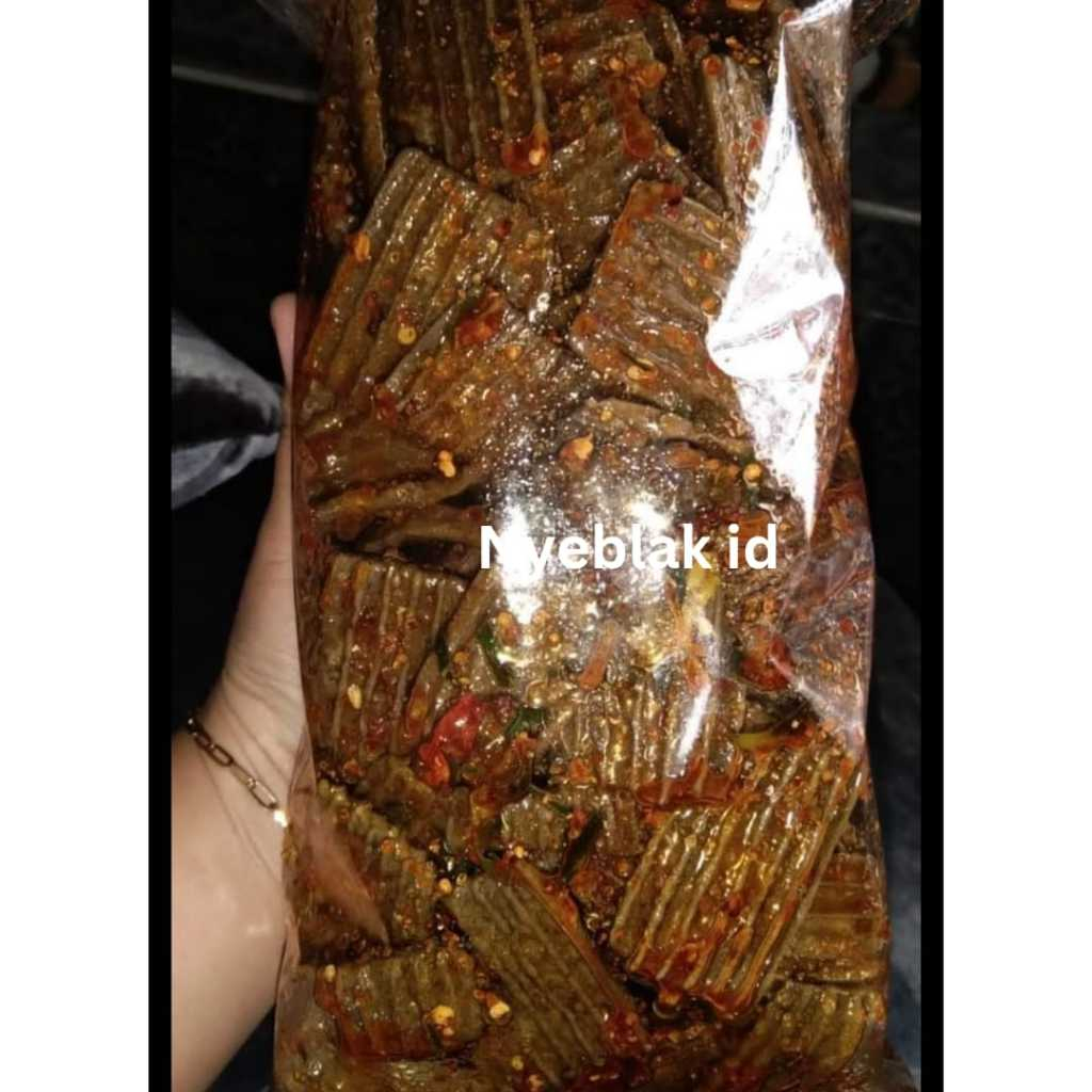 

seblak jengkol 500gr pedas gurih manis / pedas jeletot / kerupuk seblak jengkol 500gr daun jeruk