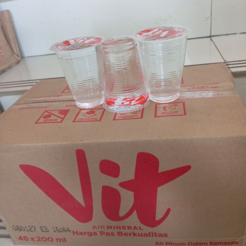 

1 Dus Air Mineral Vit Gelas 200Ml Isi 48 Pcs Instant Only