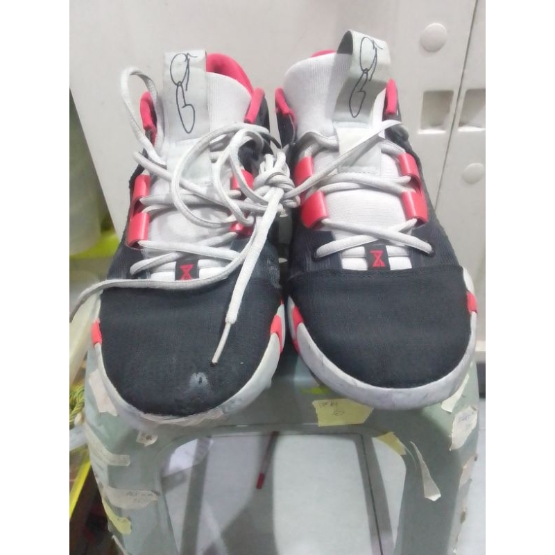 sepatu basket second PG