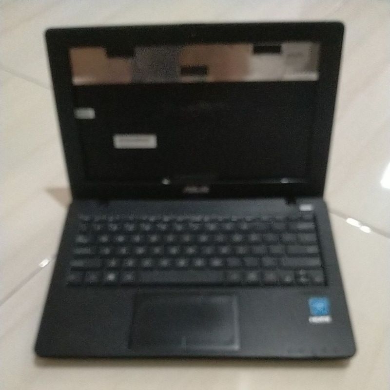 casing notebook Asus x200ma