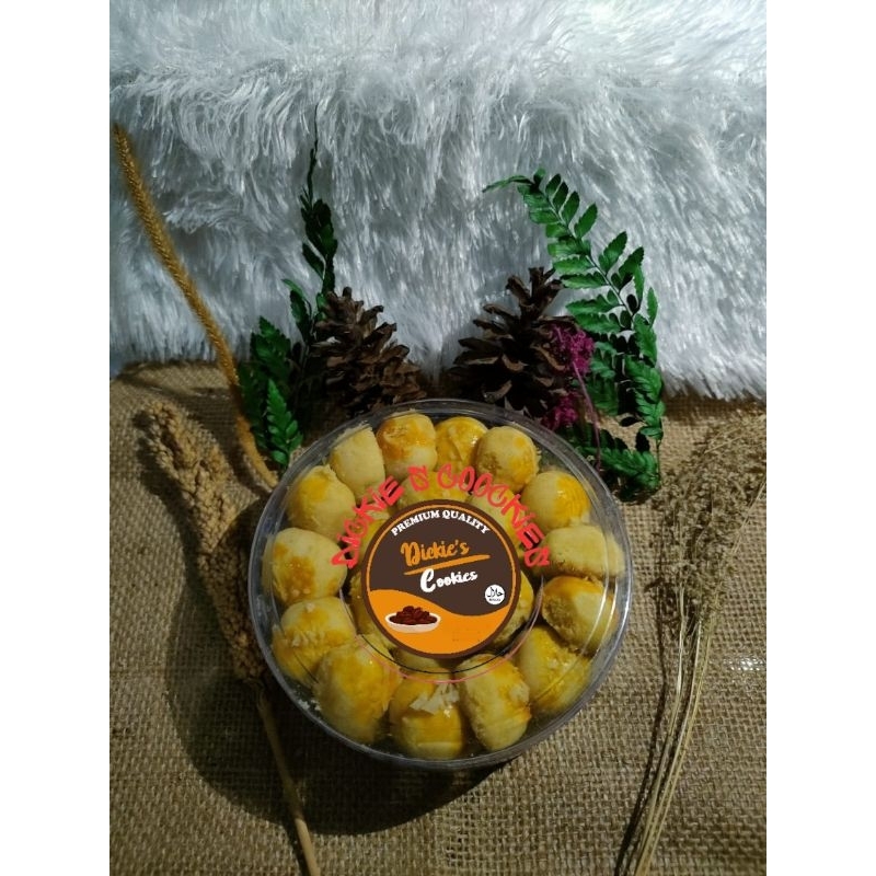 

nastar 250 gr / putri salju 250 gr / kue kering / hampers lebaran