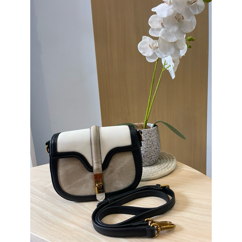[Preloved] Gusachi Three Tone Bag VVGC