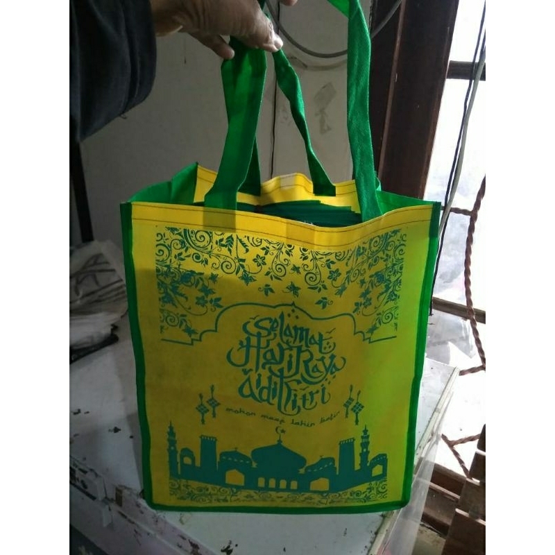 TAS IDUL FITRI LEBARAN TEBAL JUMBO/TAS SABLON IDUL FITRI/GOODIEBAG IDUL FITRI LEBARAN/TAS SPUNBOND/T