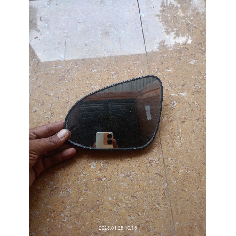 Kaca Spion KIRI(PENUMPANG) CAYLA SIGRA YARIS ALTIS  VIOS CAMRY ORI COPOTAN SECOND BEKAS