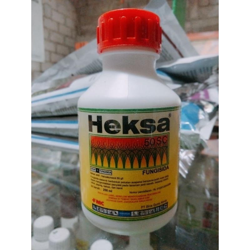 Fungisida Heksa 50 SC 250ml