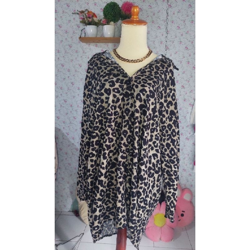 Kemeja semi tunik motif macan