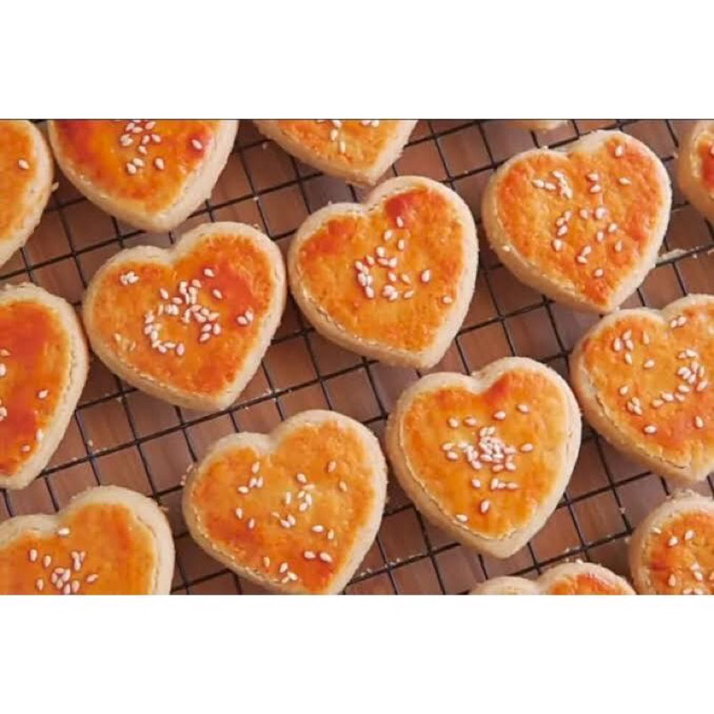 

kue kacang khas love