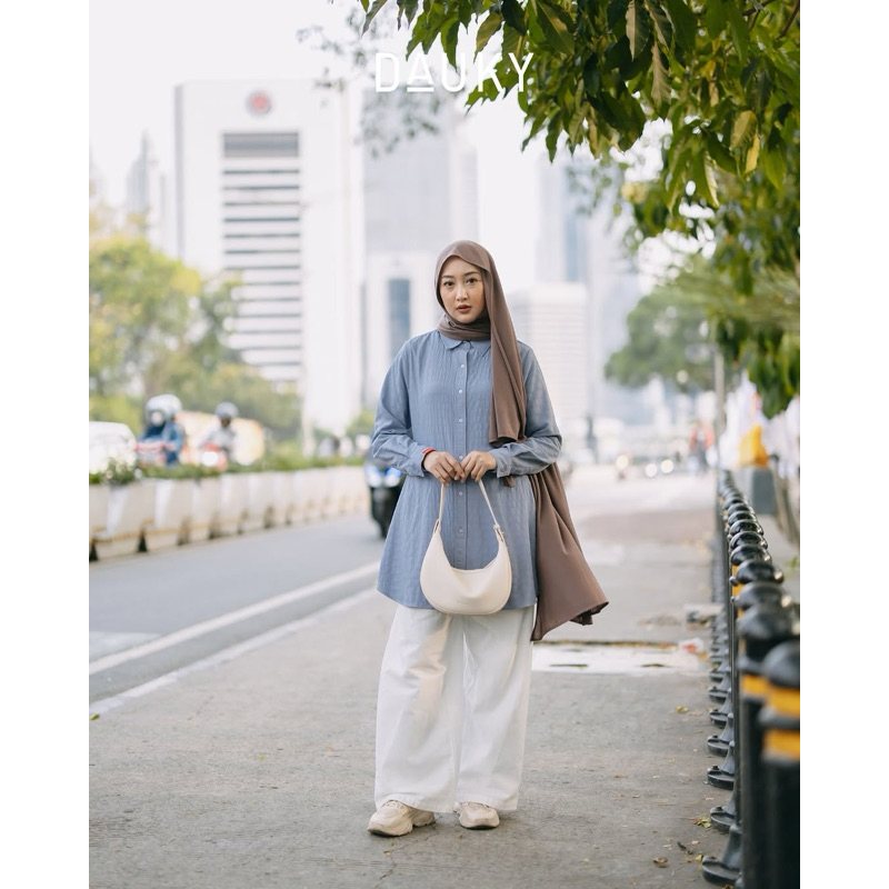 DAUKY M Tunic Wrinkled Stripe - Fashion Wanita Muslimah - Tunik Atasan Motif Tekstur Serat Kain Crin