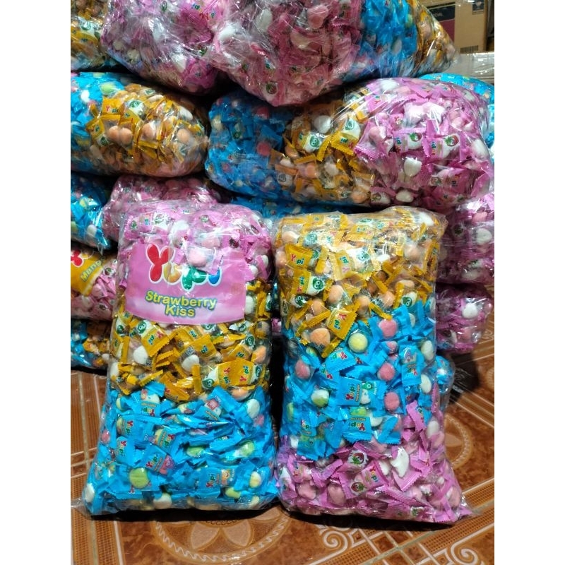

Yupi loss rasa mix berat 1400 g