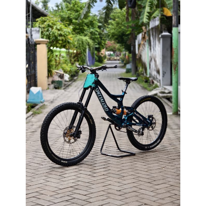 Sepeda MTB Specialized Demo 8 downhill not polygon santacruz scoot canyon pivot