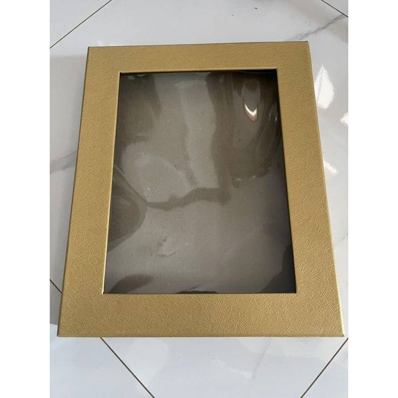

Kedu Batik - Box Kado Batik Kedu Art - Box Packaging