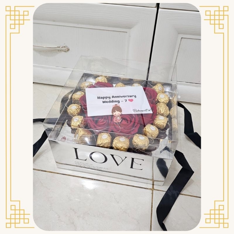 

Love Box Ferrero Rocher / Birthday Gift / Valentine Gift / Anniversary Gift / Hadiah / Kado