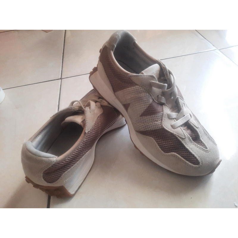 Sepatu Anak NB 327