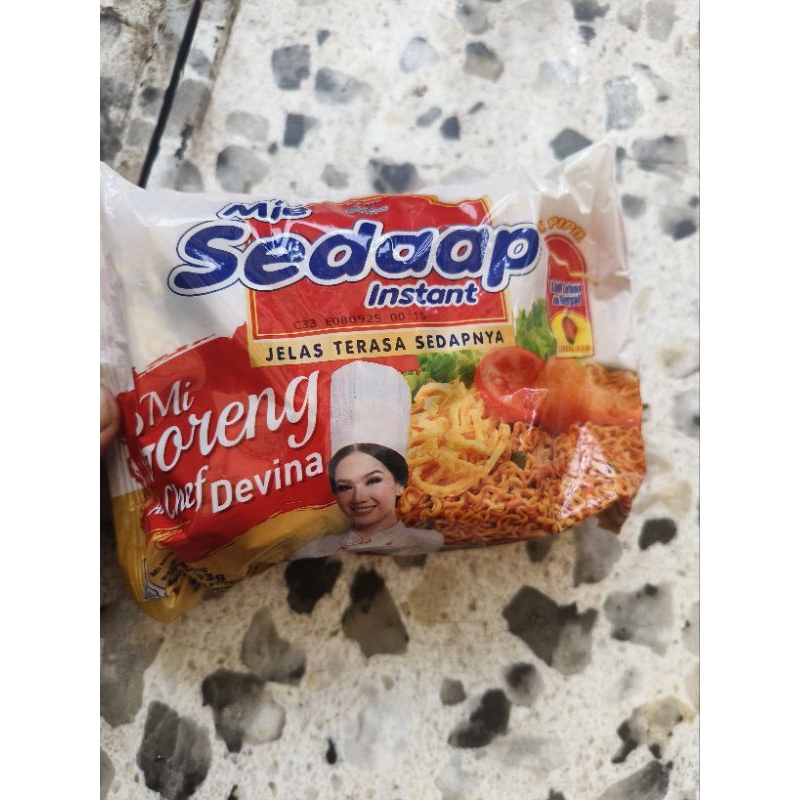 

mie sedaap goreng ala chef devina bag 93 gram