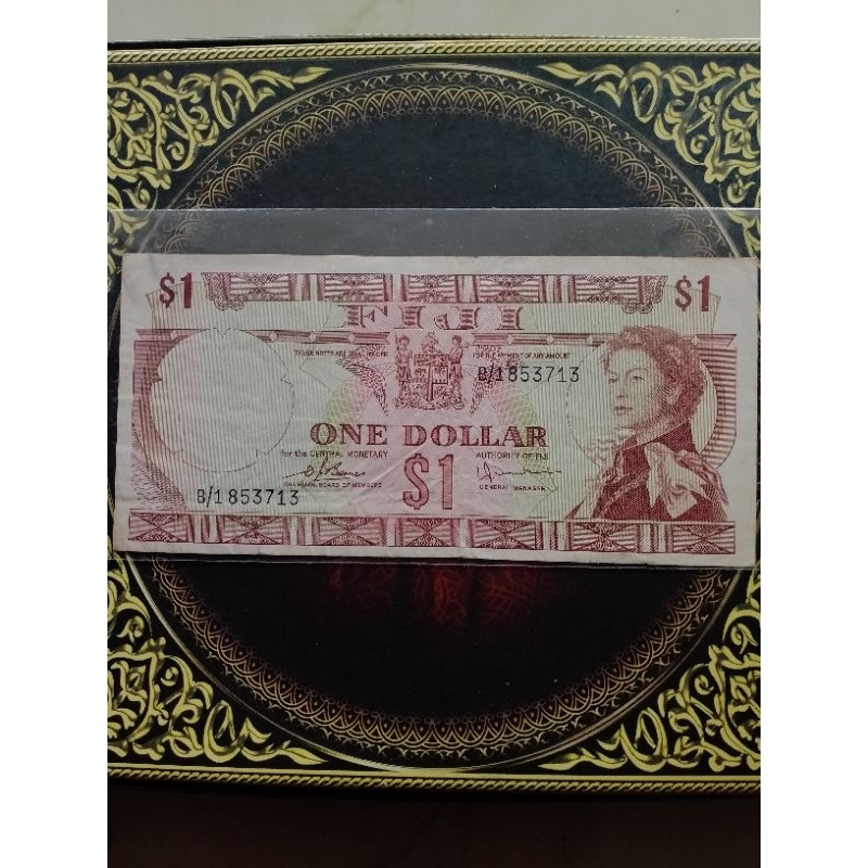 Uang Fiji 1 dollar Queen Elizabeth II vf
