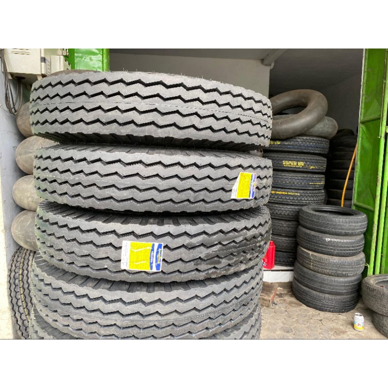Ban truk 750 16 baru Goodyear HD
