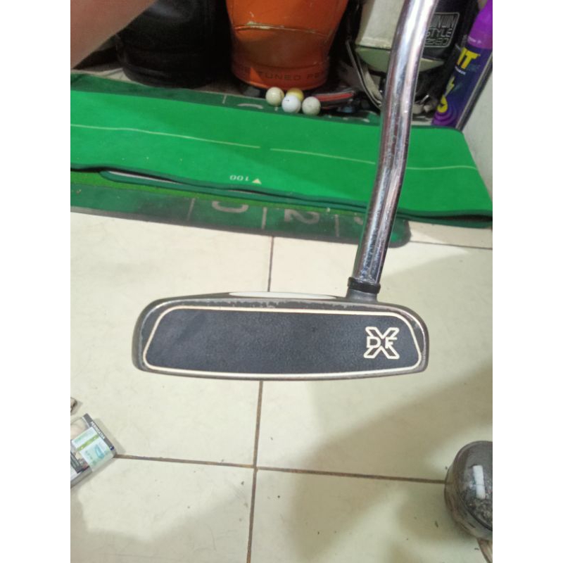 stick Golf patter Odyssey 2 ball