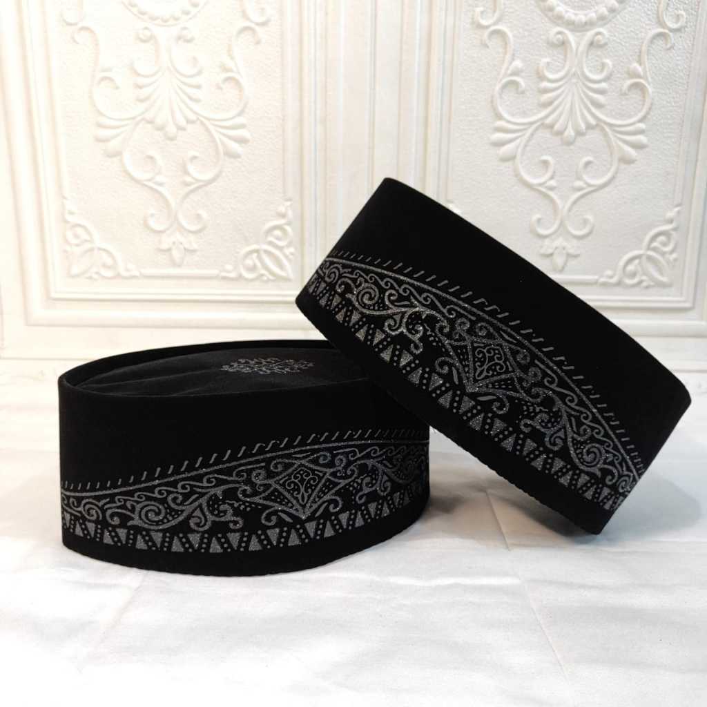 Terlaris  Peci Songkok Kopiah Hitam Polos Motif Batik Exclusive Murah Berkualitas Original Tinggi