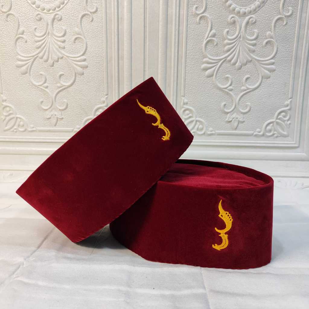 PECI SONGKOK KOPIAH POLOS MERAH LOGO KUJANG MERAH TINGGI 9CM - Peci Kopeah Betawi Pria Model Terbaru