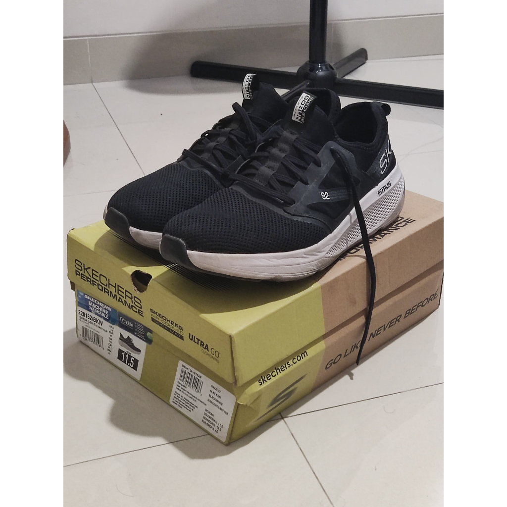 Sepatu Pria Skechers Go Run Elevate 45