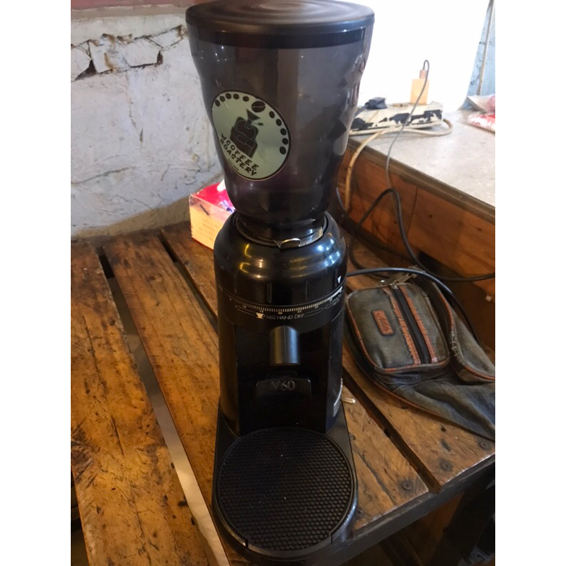 Grinder Coffee Hario V60