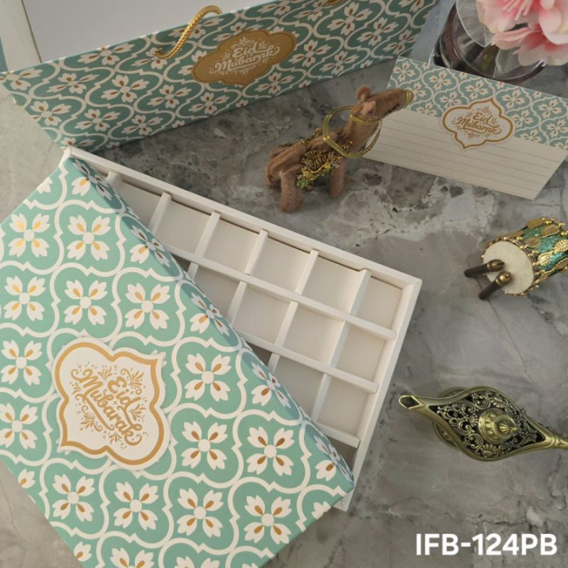 

RB IFB-124PB Idul Fitri Box Beserta Paperbag Sekat 28 Kue Nastar Lapis Legit Eid Mubarak Packaging
