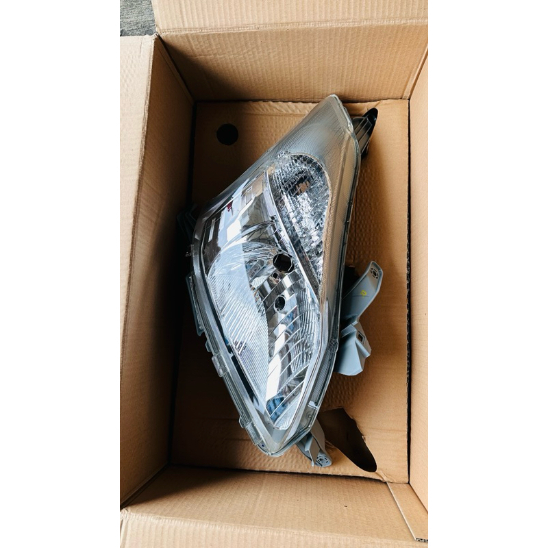 headlamp lampu depan avanza xenia 2012-2014 ori 1buah